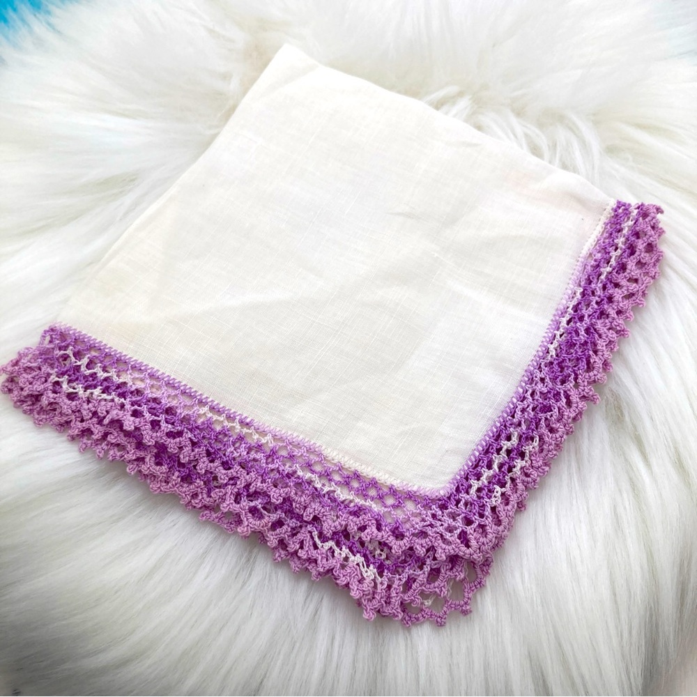 White Linen Vintage Hankie Hanky Variegated Crochet Trim~White & Lilac